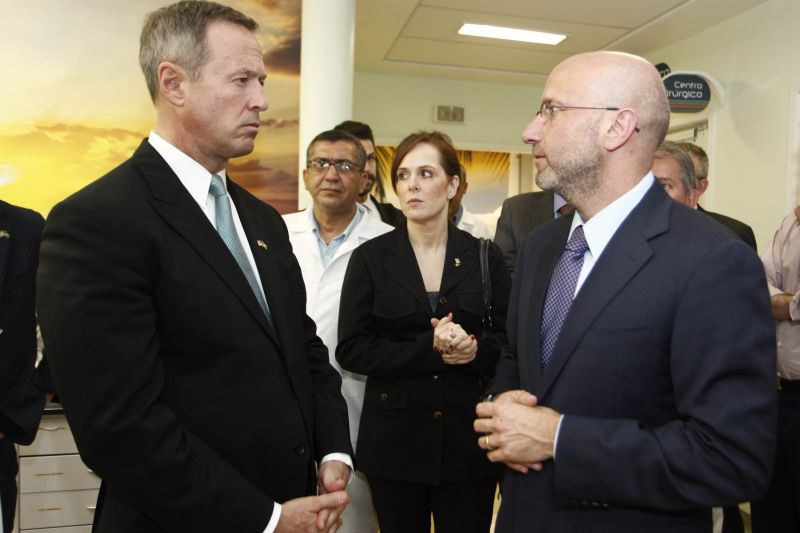b_800_600_0_00_images_stories_ASCOM_visitasInternacionais2013_hosp_alberto_torres_-_visita_governador_Maryland_56
