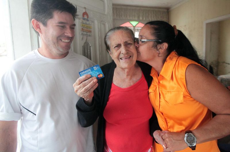 b_800_600_0_00_images_stories_ASCOM_CartaoCuidadosEspeciais_cartao-cuidados-especiais3