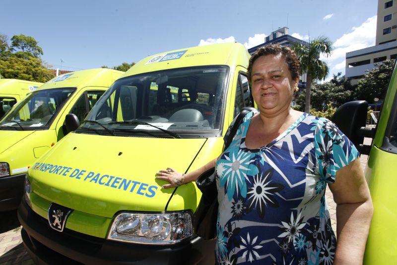 b_800_600_0_00_images_stories_ASCOM_TresRios-VansPacientes_tres_rio_-_entrega_de_vans_transporte_paciente_027a