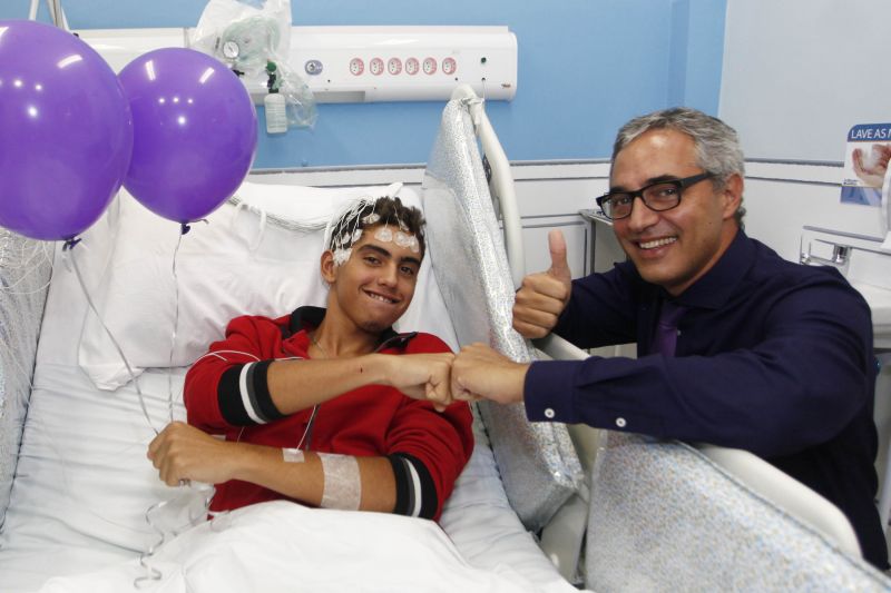 b_800_600_0_00_images_stories_ASCOM_institutoCerebro-Epilepsia_Instituto_do_Cerebro_-_dia_mundial_da_Epilepsia_37_marcos_da_costa_rezende_e_dr_Eduardo_Faveret