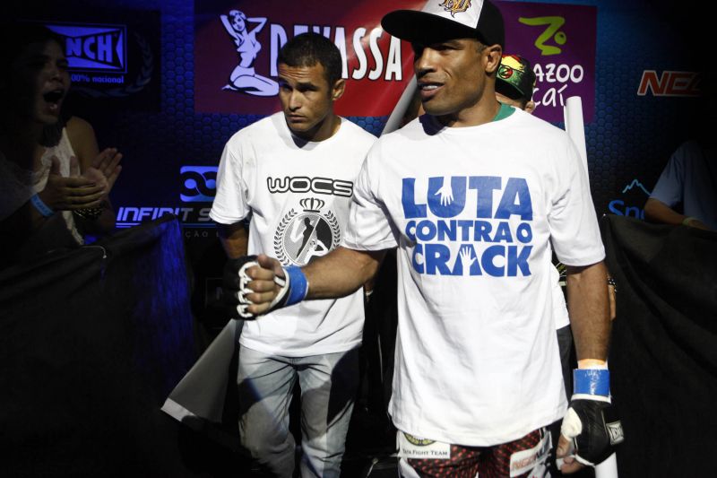 b_800_600_0_00_images_stories_ASCOM_lutaContraCrack-Barra_luta_contra_o_crack_MMA_-_Barra_716a
