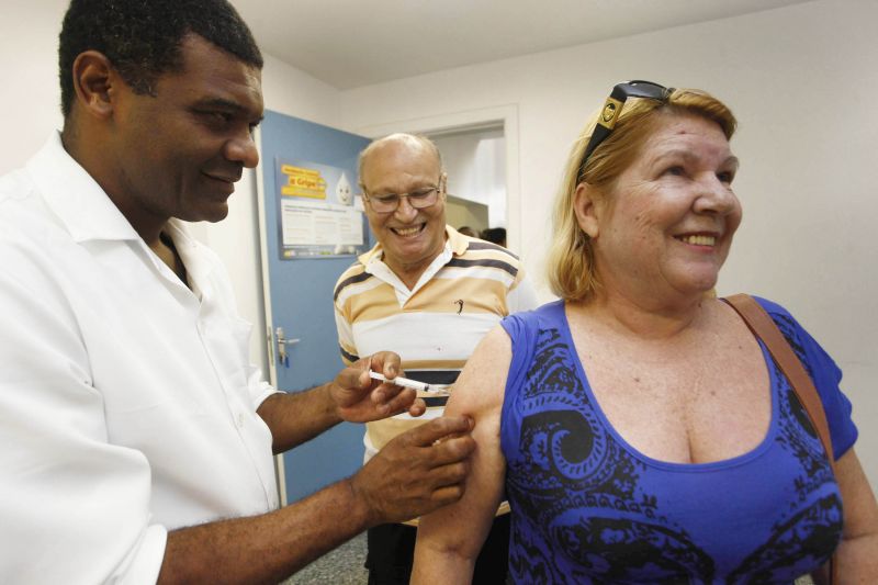 b_800_600_0_00_images_stories_ASCOM_campanhaVacinacao-Gripe-Abril2014_campanha_de_vacinacao_contra_gripe_34